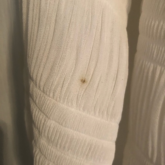 Velvet by graham & spencer blouse size medium cream/white colour. - Picture 6 of 6